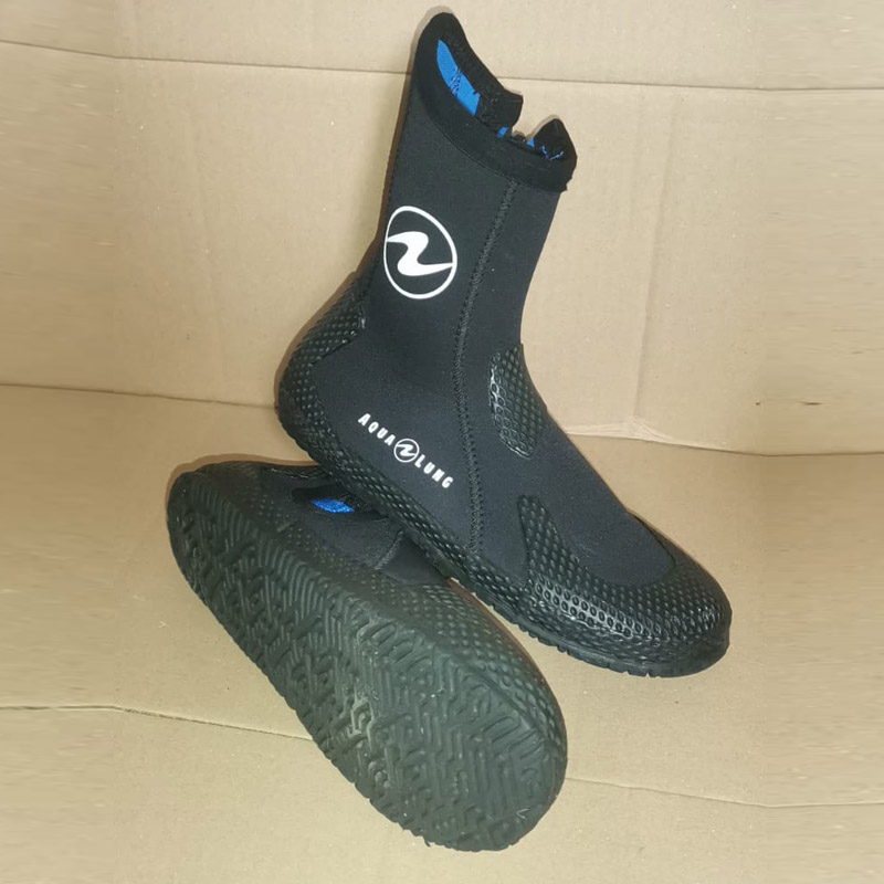 BOTOSI NEOPREN SCAFANDRU AQUALUNG - SECOND HAND - EU-40 | Echipament BuyBack | Costume umede (WETSUIT)